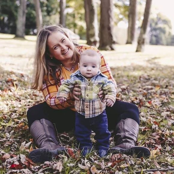 Meet your Posher, Casey - Picture 1 of 1